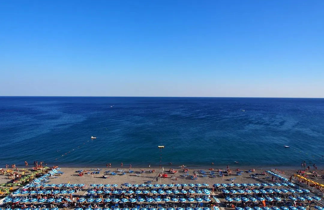 Lido Resort-1